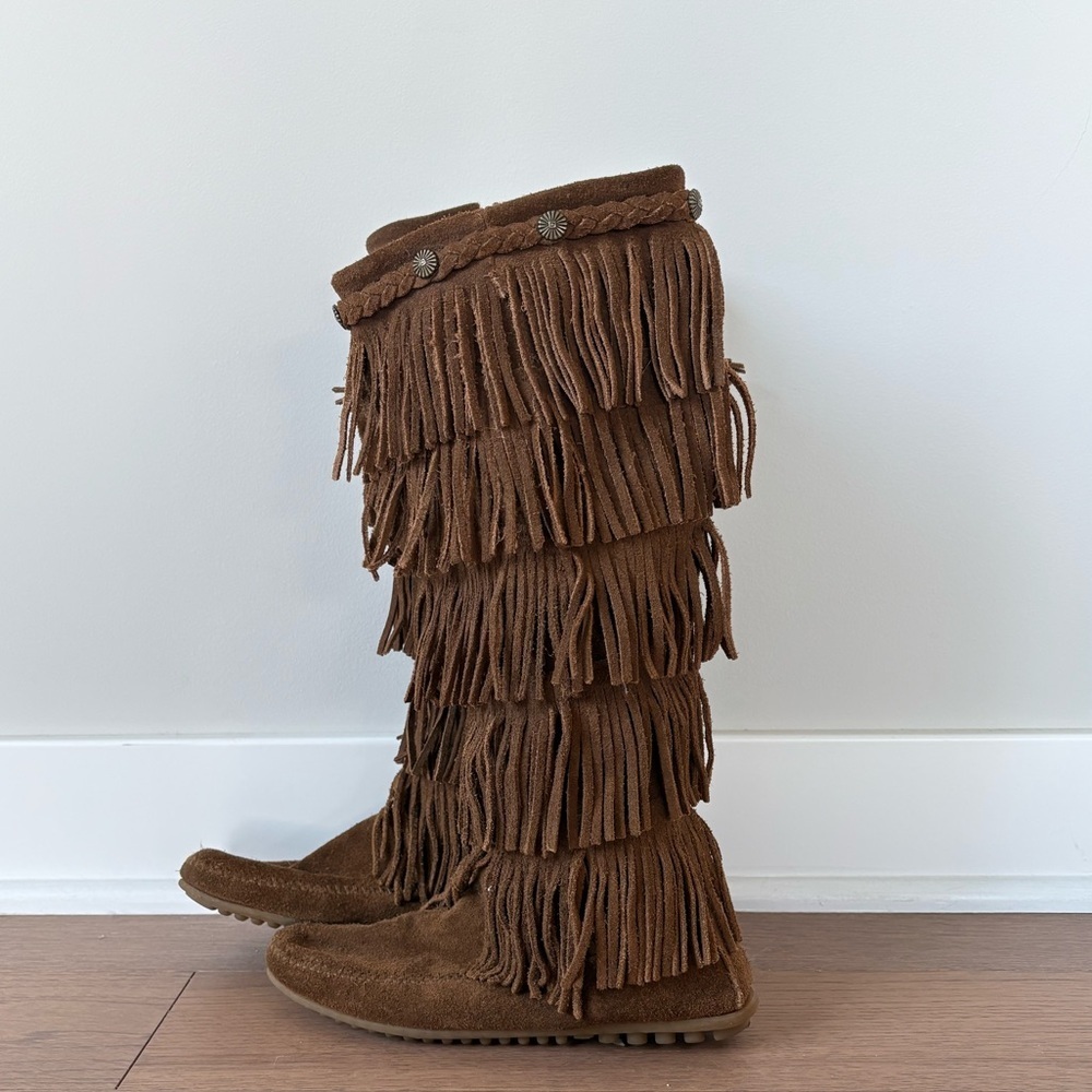 Minnetonka 5 Layer Fringe Boots Size 7 Brown - image 1
